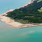 酒店 Golf ***s 比比翁