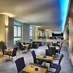 Golf ***s 酒店 比比翁