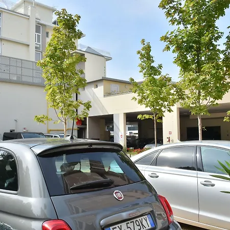 Golf ***s 3*